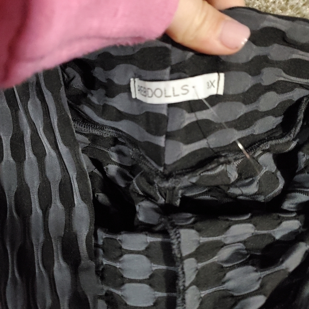 REBDOLLS Scrunch Butt Stretchy Leggings - Picture 4 of 5